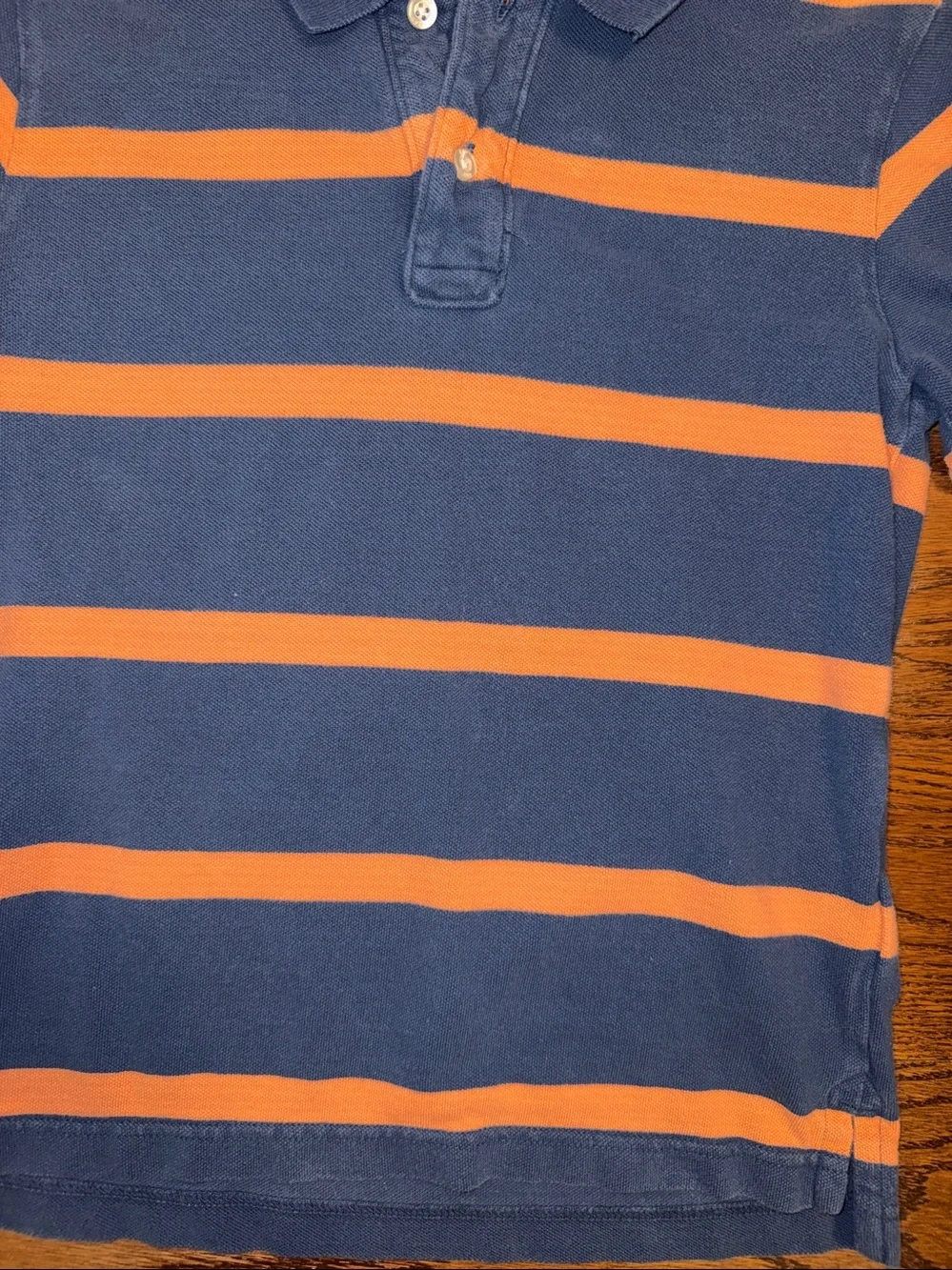 Size L/10 boys bundle of 2 Gap Kids short sleeve polo shirts.